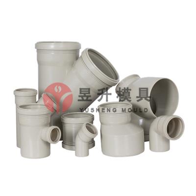 Plastic collapsible pipe fitting mould